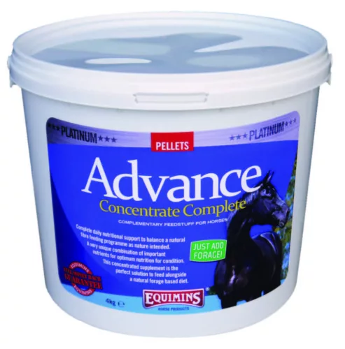 Advance Complete koncentrált táplálékkiegészítő vitamin - 2 kg vödör pellet