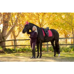 Loire Classic Dressage Square Cranberry