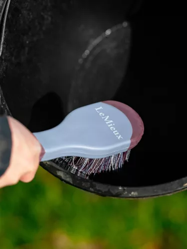 Bucket Brush Powder Blue/Mallow