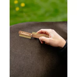 Artisan Quarter Mark Comb Brown