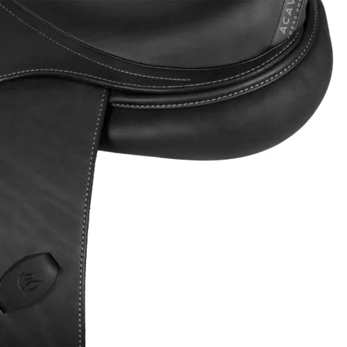 Bernini univerzális nyereg latex panelekkel, 17", fekete