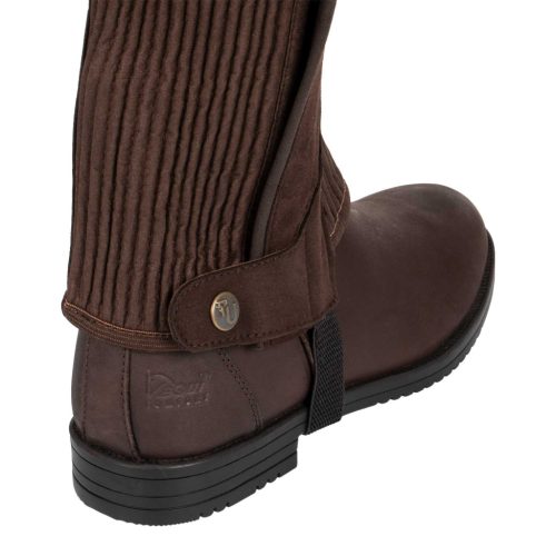 AMARA FORMÁZOTT MINI-CHAPS