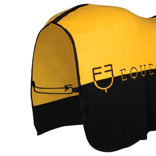 Equestro Kétszínű, bolyhosodásmentes polár takaró