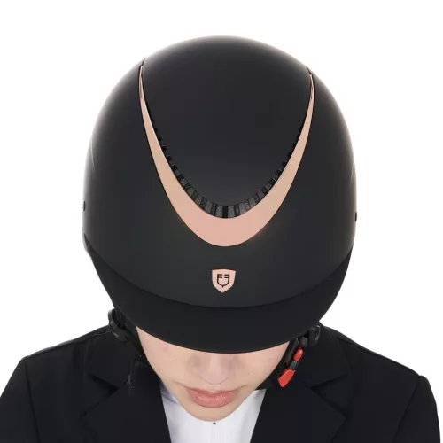 Unisex sisak fényes kerettel