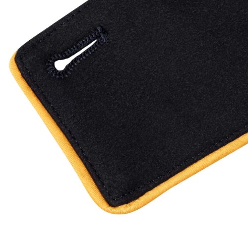 Női sárga díszítésű farokkabát hajtóka