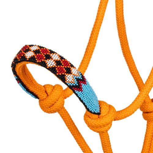 Gyöngyös csomós kantár vezetővel