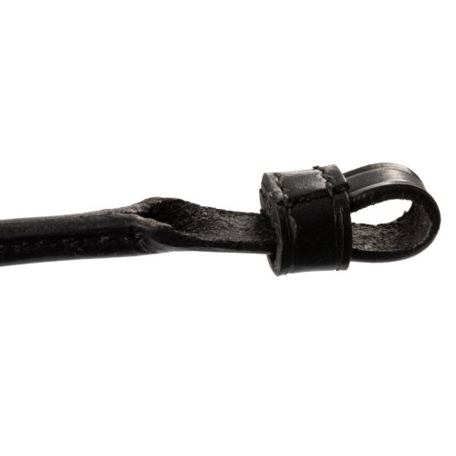 Göngyölt bőr ajakpánt