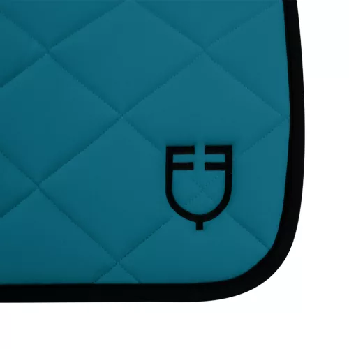Technikai szövetből készült díjlovas nyeregalátét