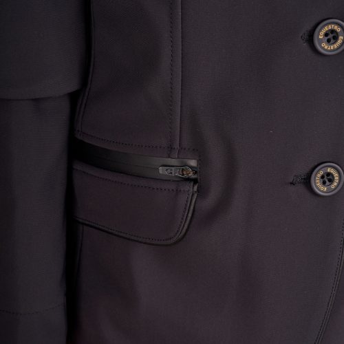 Lányok versenyzakó technikai anyagból