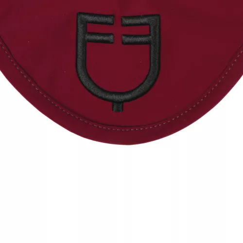 Technikai anyagból készült légyfék logo-val