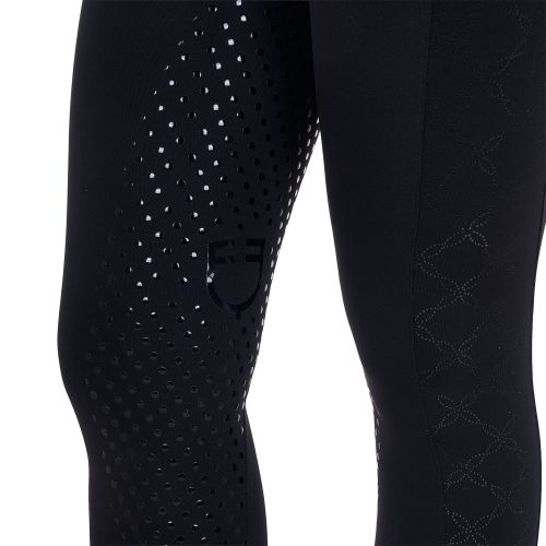 Női leggings perforált díszítéssel