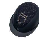 Matt sisak széles árnyékkal és strasszköves logóval