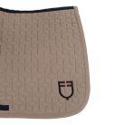 Ugró nyeregalátét kockás steppeléssel