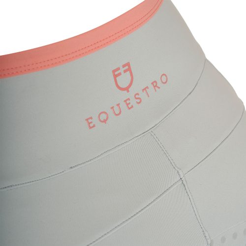 Női perforált dekorációval ellátott leggings