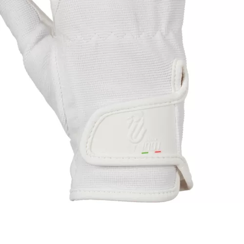 Amara kid glove